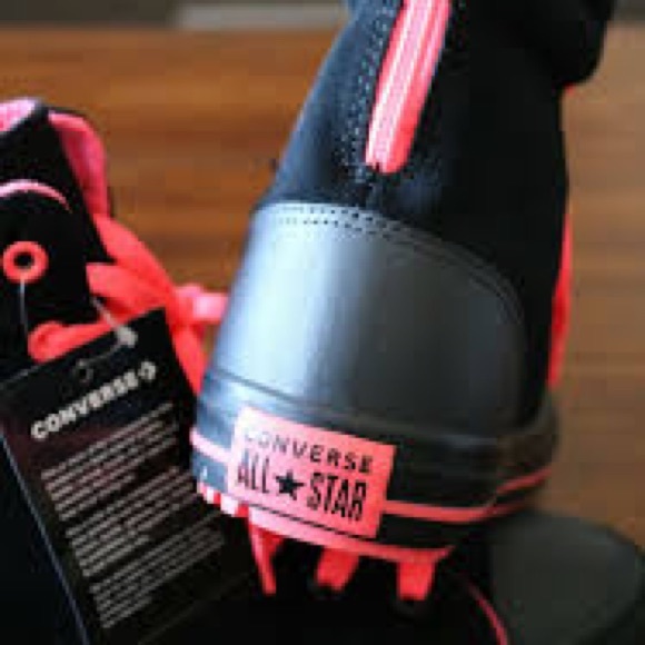 ❤️ Converse CTAS Hi Boot X-HI black/hot punch almo - Picture 5 of 8